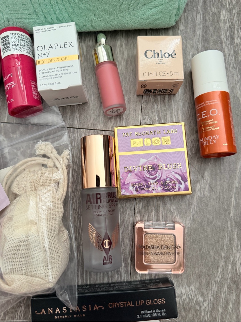 Makeup Bundle 19 Piece Set - Picture 3 of 11